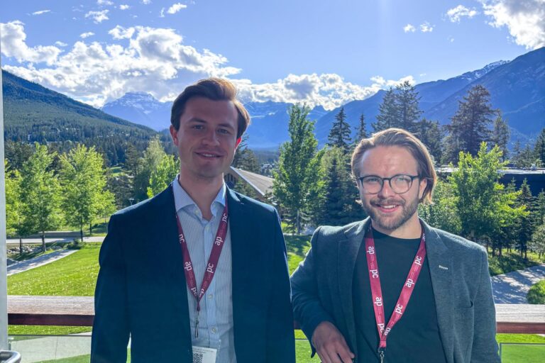 Jonas Fries und Maximilian Golsong bei der CAAA Annual Conference 2026 in Banff (Kanada)